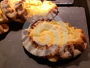 Pastry in Russia : karelskiy pirozhokÃÂ orÃÂ kalitka are traditionalÃÂ pastiesÃÂ orÃÂ pirogs